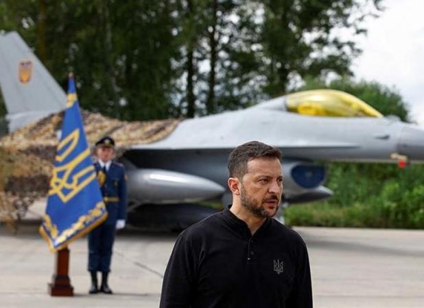 تحولات اوکراین| زلنسکی ورود اف-‌‌۱۶ها به کشورش را تأیید کرد