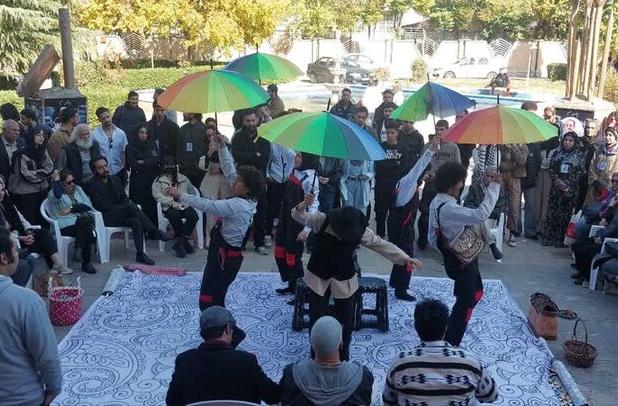 نمایش «تاروپود» در بروجرد اجرا شد