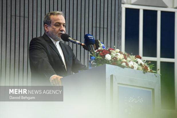 عراقچی: دریای خزر برای ایران به اندازه خلیج فارس اهمیت دارد