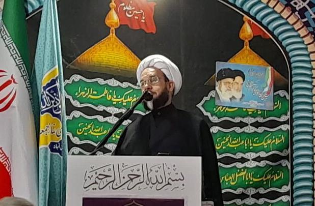 نقد مدیران توسط خبرنگاران وظیفه حرفه ای آنان است