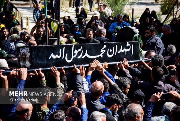 مادر شهید رضا ابارشی به فرزند شهیدش پیوست