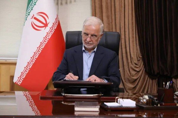 پیام تسلیت وزیر کشور در پی درگذشت همسر سقاب اصفهانی