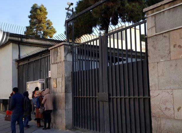 نوبت گرفتن از سفارت آلمان تبدیل به خطرناک‌ترین کار دنیا شد!