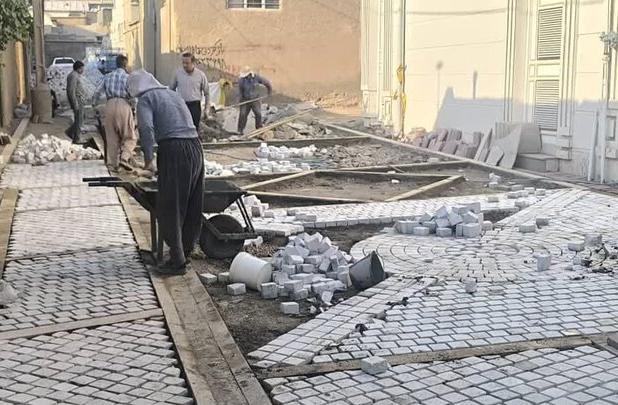 آغاز عملیات سنگ‌فرش کوچه بازار در بافت تاریخی استهبان