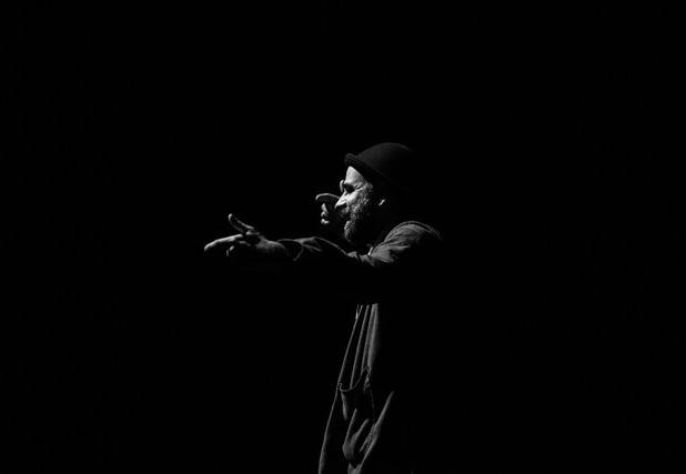 کرمانی‌ها به انتظار «گودو» می‌نشینند