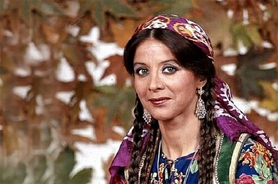 ستاره‌های دهه پنجاه در یک قاب، فرزانه تاییدی و فریدون فرخزاد