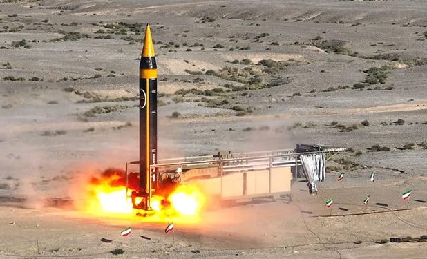 رسانه صهیونیست: رونمایی ایران از موشک جدید، بخشی از قدرت بازدارندگی آن بود