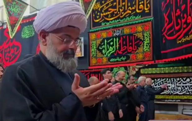 اقامه نماز ظهر عاشورا در حسینیه میرزا خورموج