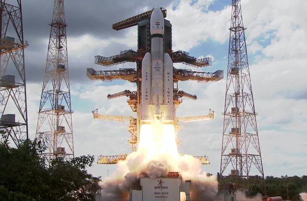 دومین تلاش هند برای فرود روی ماه آغاز شد