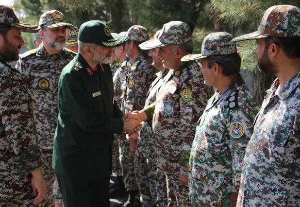 بازدید سردار وحیدی از منطقه پدافند هوایی شمال‌غرب