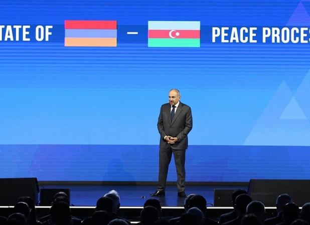 تعهد پاشینیان: تغییر قانون اساسی برای صلح با آذربایجان