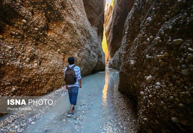 ابلاغ الزامات محیط زیستی به برگزارکنندگان تورهای طبیعت‌گردی در دزفول