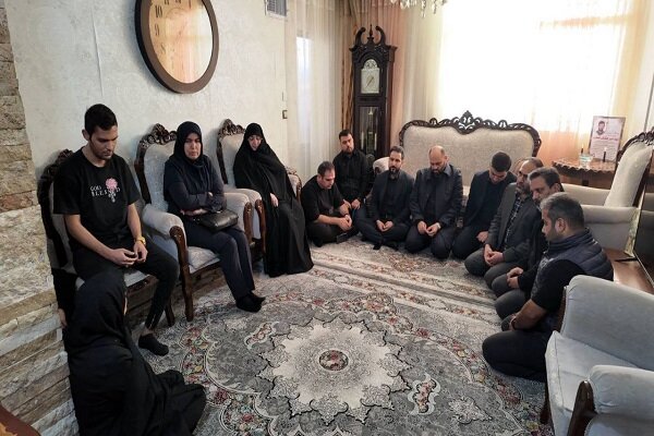 دیدار مدیرعامل پسماند با خانواده‌های پاکبانان جان‌باخته در تصادف