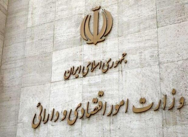 همتی: مدیران‌عامل بانک‌ها به اجرای برنامه‌های تحولی اهتمام ورزند