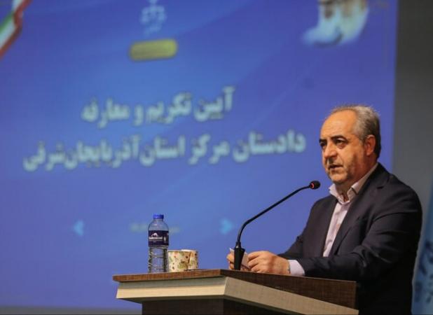 کسب رتبه نخست اقتصادی نتیجه هم‌افزایی دستگاه‌های دولتی و بخش خصوصی است