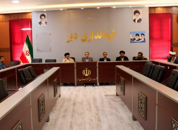 امام‌جمعه دیر: وقت نماز نباید در جلسات ضایع شود
