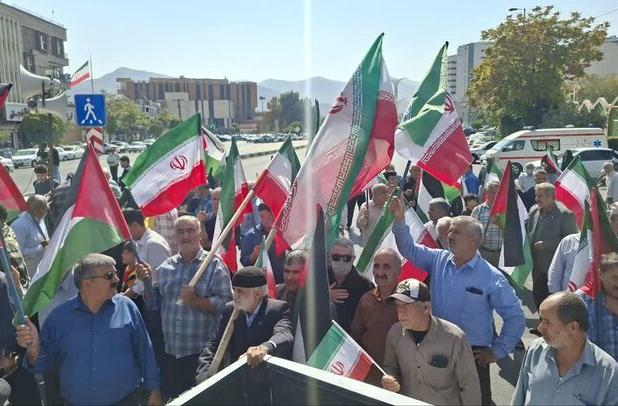راهپیمایی نمازگزاران اراکی در حمایت از مردم مظلوم و مقتدر غزه