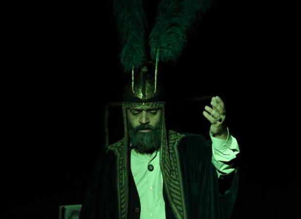 دومین رویداد «تک‌گویی عاشورایی ۷۳» در سه بخش در قم در حال برگزاری است