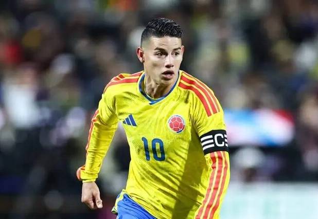 گزینه سرشناس مورد نظر استقلال در راه آمریکا