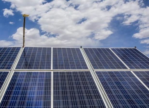 کاهش وابستگی به گاز و رفع ناترازی همزمان برق و گاز با نیروگاه‌های خورشیدی خانگی