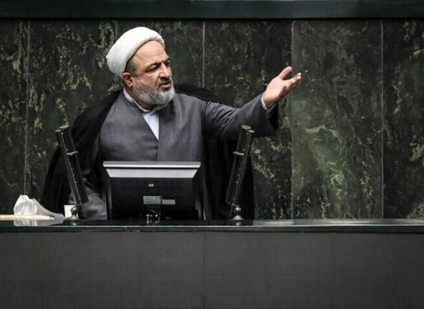 رسایی خواستار پیگیری منشأ پیامک‌های ارسالی به نمایندگان شد