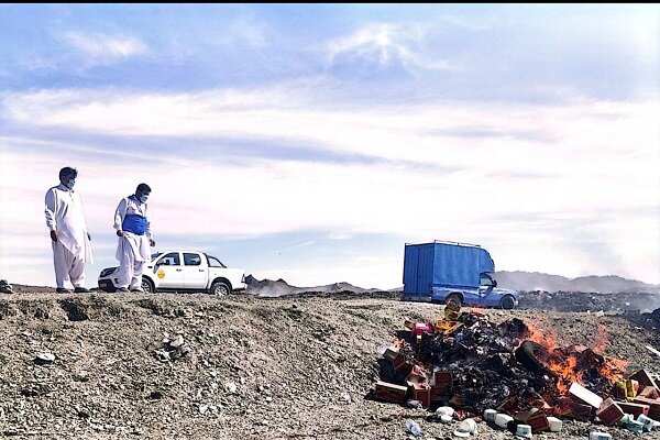 ۱.۵ تن مواد غذایی فاسد در سراوان معدوم شد