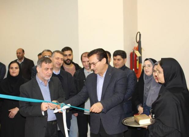 نمایشگاه «هنر دفاع مقدس» در اردبیل برپا شد