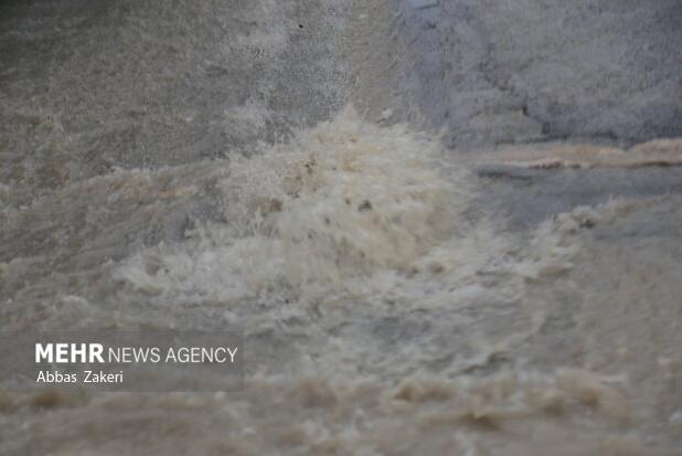 تصاویری از بارندگی در روستای زو صالح‌آباد