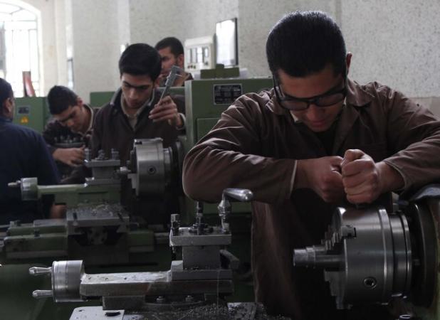 صنایع شرق استان کرمان به نیروی انسانی ماهر نیاز مبرم دارند