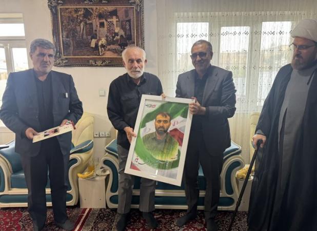 شورای شهر مریانج شهرک مهتاب را به نام شهید «امیر محمد زمانی» تغییر داد