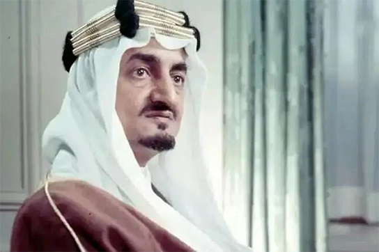 ترور تکان‌دهنده پادشاه سعودی هنگام بوسیدن برادرزاده‌اش