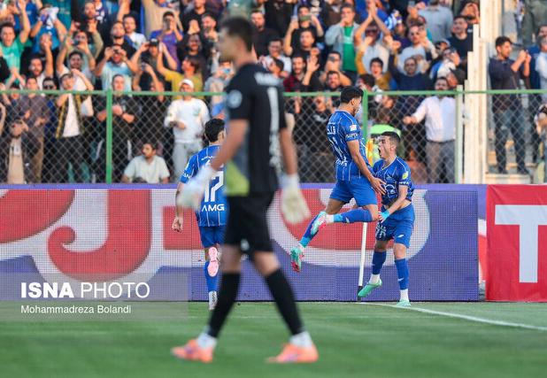 استقلال به دنبال ۳ امتیاز طلایی/ کار آسان سپاهان برای بازگشت به بالای جدول