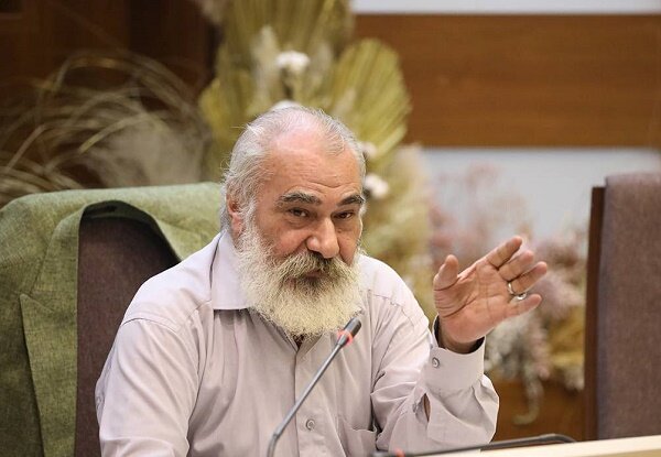 نیش قلم بر پیکر رانت‌خواری؛ جسارت نویسنده «دل و دریا» ستودنی است