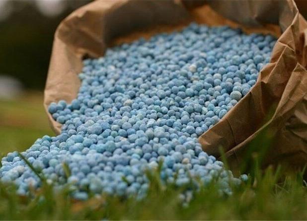 توزیع بیش از ۹۹ هزار تُن کود شیمیایی در همدان