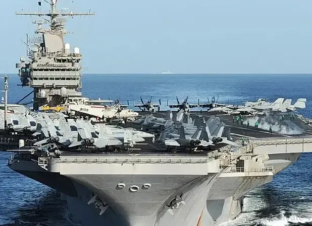روزنامه اطلاعات: حضور ناو‌های آمریکا نمایشی است