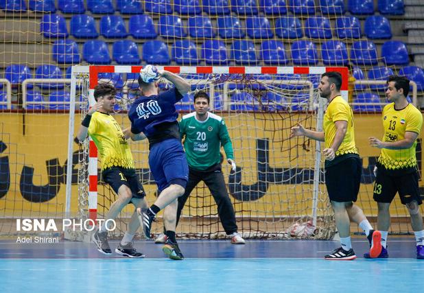 شکست نزدیک سپاهان‌نوین مقابل استقلال در جو داغ کازرون