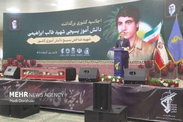 استاندار بوشهر: سیره شهدا بازخوانی شود