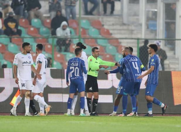 پنالتی استقلال مقابل گل گهر سوخت؟