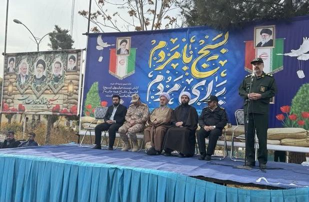 طاهرخانی: رمز ماندگاری بسیج مردمی بودن است