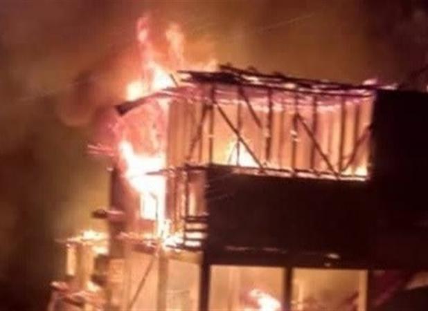 ۳ فوتی در حادثه حریق کشتی در بوشهر/ ۲ نفر محبوس هستند