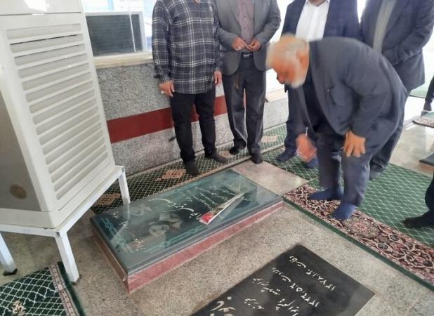 پیگیری مناسب‌سازی نزدیک به ۱۰۰ گلزار در تهران