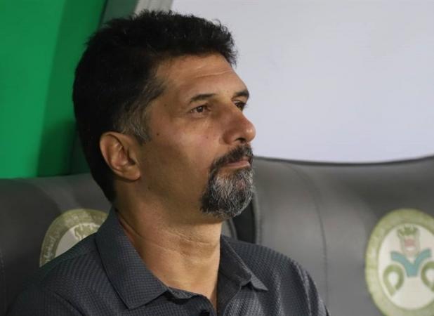 حسینی: بازیکن ما به استقلال پنالتی هدیه داد