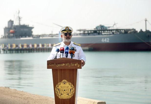 تشریح ویژگی‌های پایگاه شناوری «کردستان» توسط دریادار ایرانی