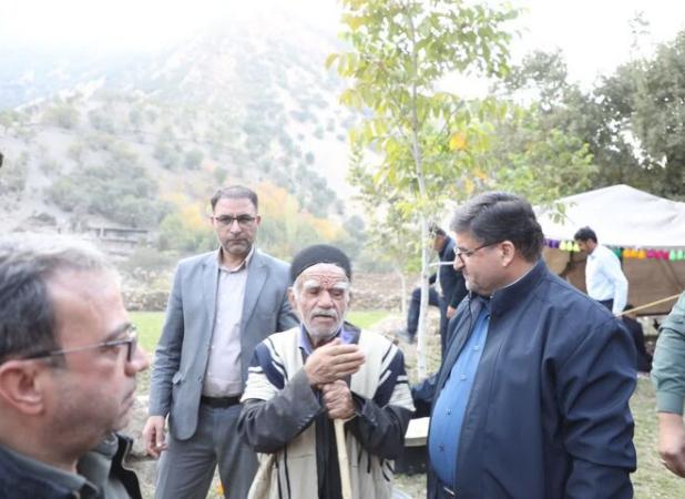 ارتقای خدمات و رفع مشکلات منطقه با همدلی و انسجام محقق می‌شود