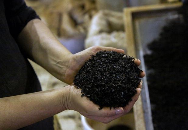 محموله ۲۰ تنی چای در خوی کشف شد