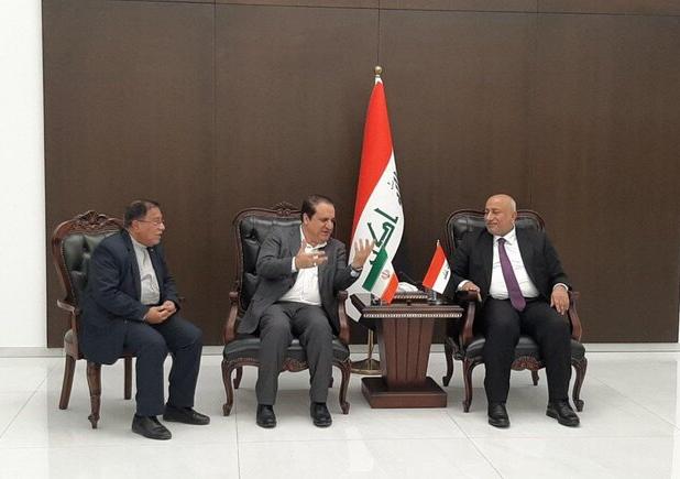 کرمی:ایلام آماده گسترش تجارت مرزی با استان کربلا است