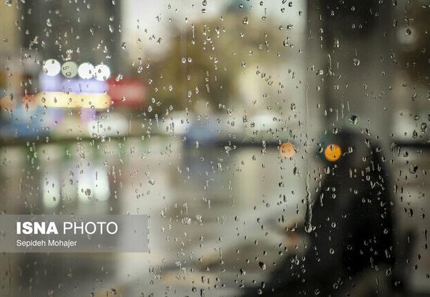 ثبت بارش ۹۰ میلی متری در رودسر/ رفت و برگشت برف و باران
