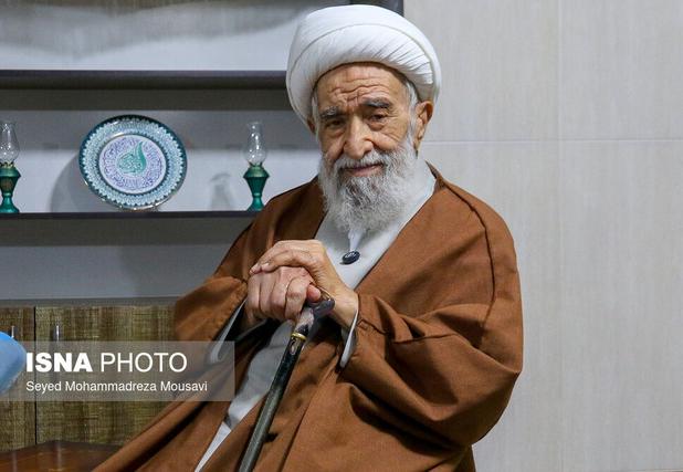 یک خطیب اخلاق و انقلاب: خدمات فرهنگی و کار رسانه‌ای از مهم‌ترین اقسام خدمت است