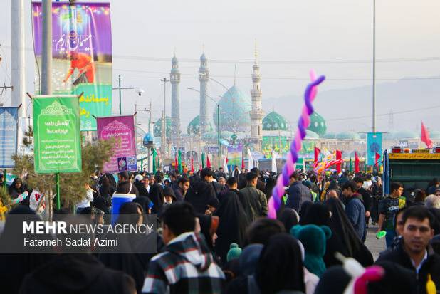 شور ولایی در نیمه شعبان ایران را فرا گرفت