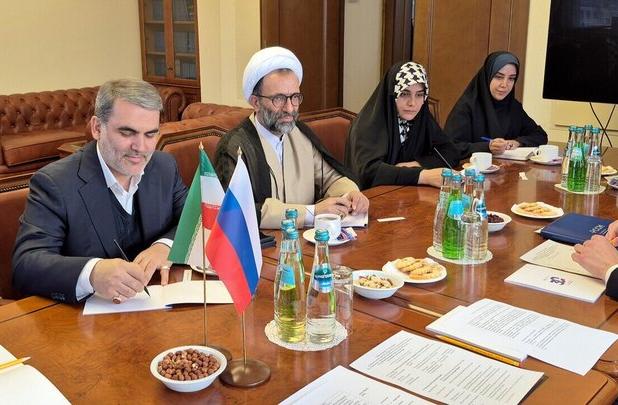 تعاملات بانکی و تجاری با روسیه باید چندبرابر شود